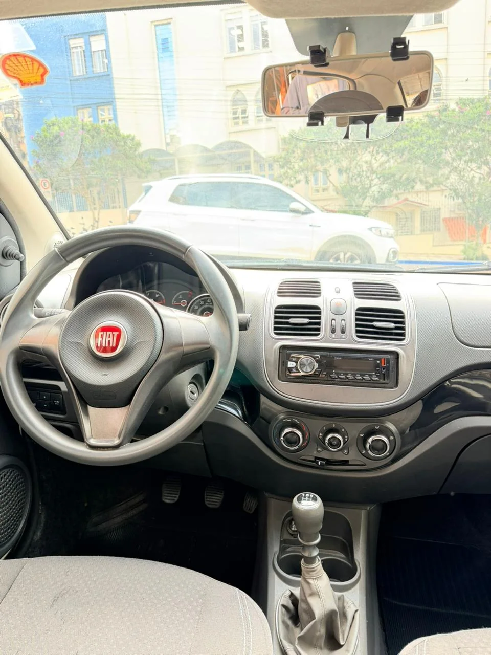 Fiat Grand Siena 2019 branco: foto 9 de 10