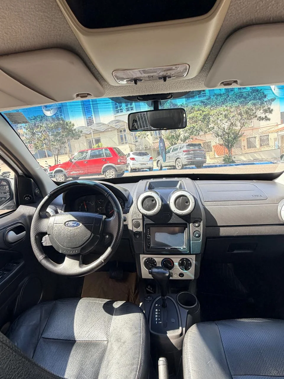 Ford EcoSport 2012 branca: foto 6 de 9