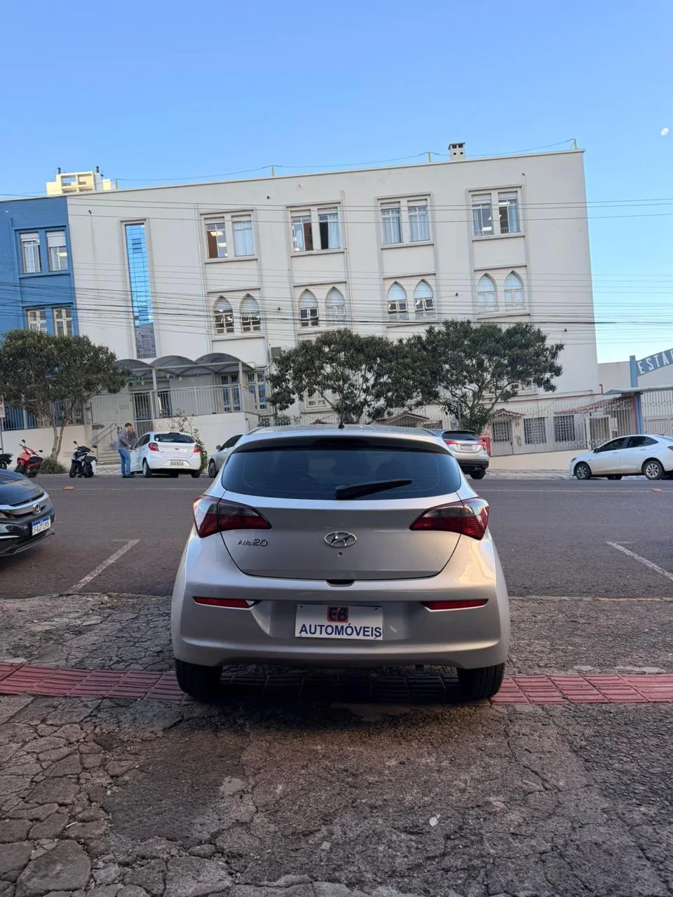 Hyundai HB20 2019 cinza: foto 2 de 7