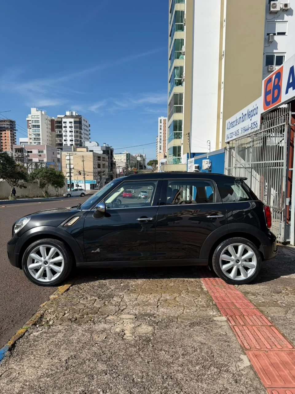 Mini Cooper Countryman 2011 preto: foto 2 de 9