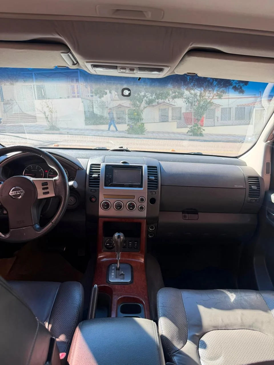 Nissan Pathfinder 2005/2006 prata: foto 8 de 9