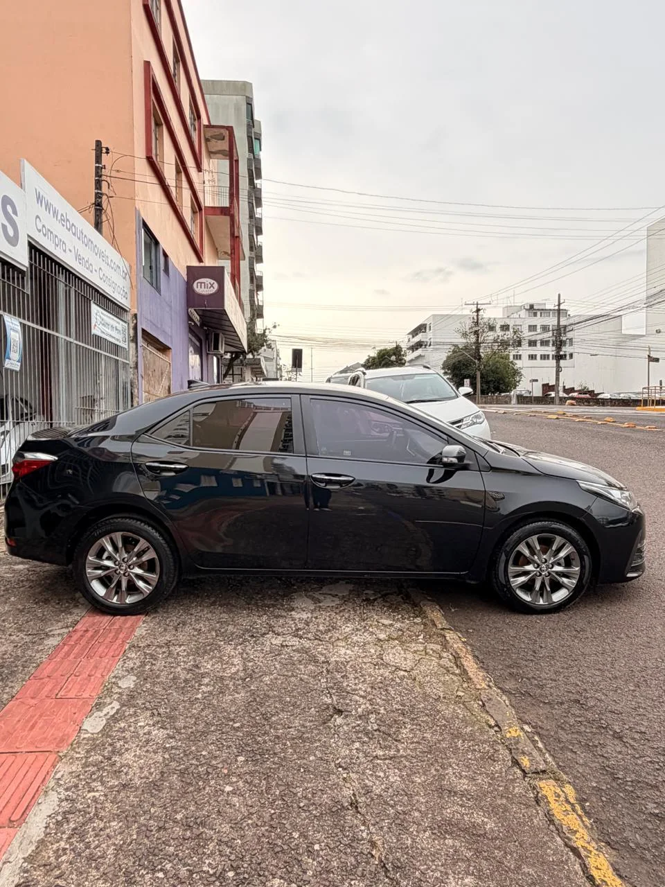 Toyota Corolla 2018/2019 preto: foto 2 de 11