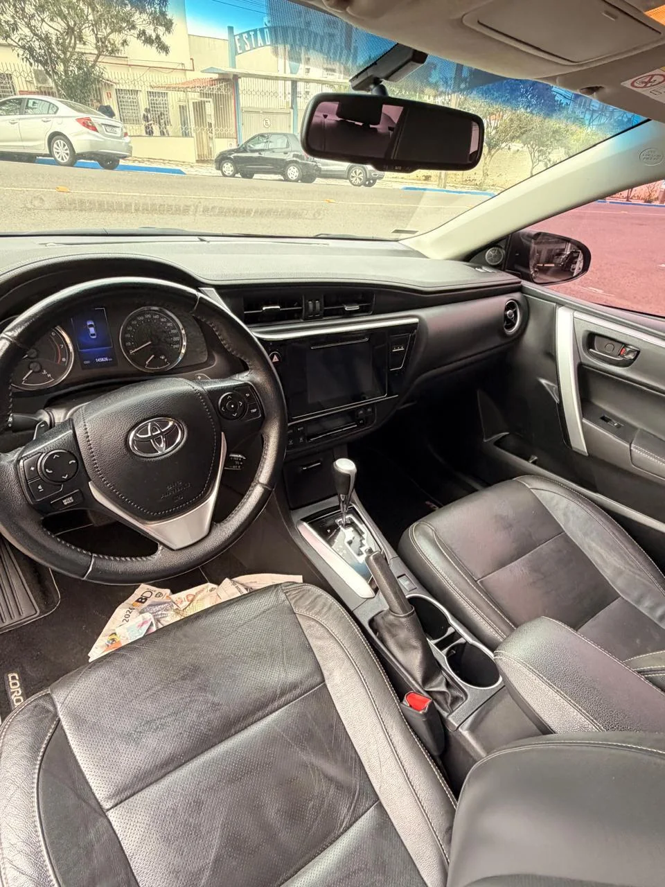 Toyota Corolla 2018/2019 preto: foto 9 de 11